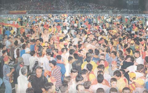ŞAMPİYON GÖZTEPE 1999 ANTALYA STADYUMU